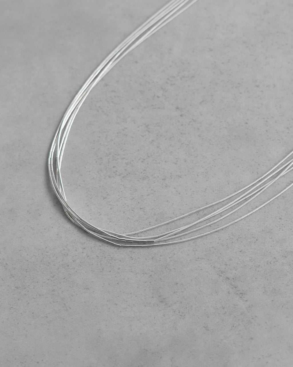 LIQUID SILVER JEWERLY NECKLACE 5st