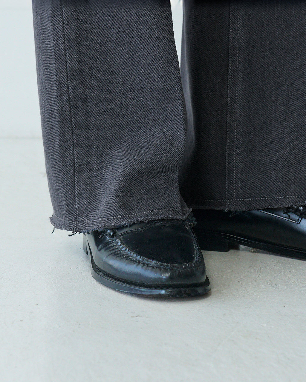 【アウトレット!30%OFF】NEPLA. ネプラ セミフレアパンツ チャコール SEMI-FLARE PANTS CHARCOAL ボトムス フルレングス デニム WOFLA-5S CHARCOAL【送料無料】