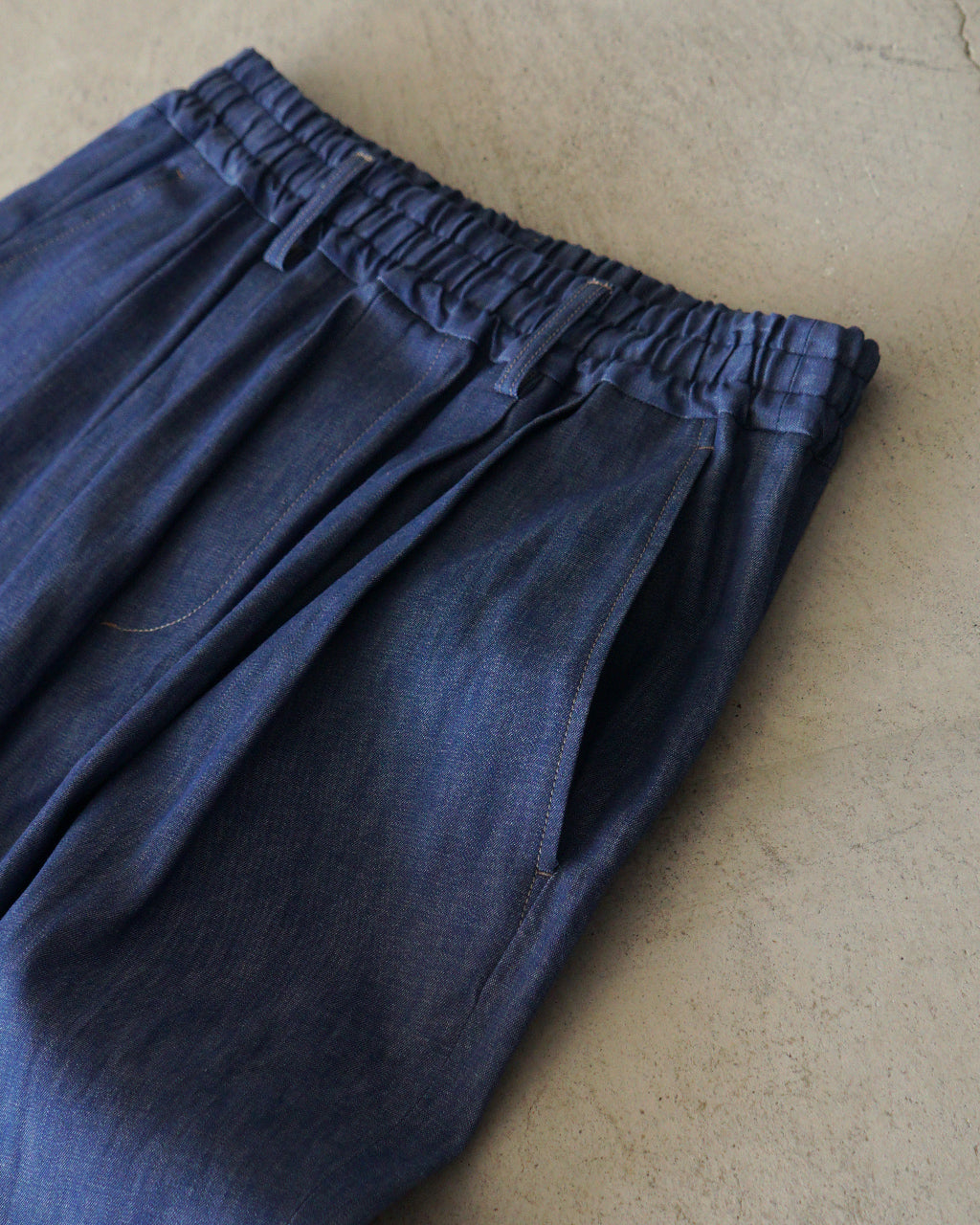 2 TUCK WIDE PANTS DENIM HAKU-DENIM