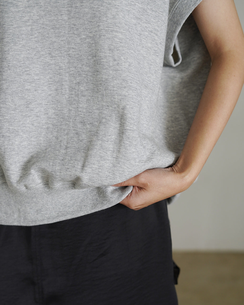 「DUO」 OVERSIZED SWEAT VEST【先行予約】【2026年4月下旬頃入荷予定】