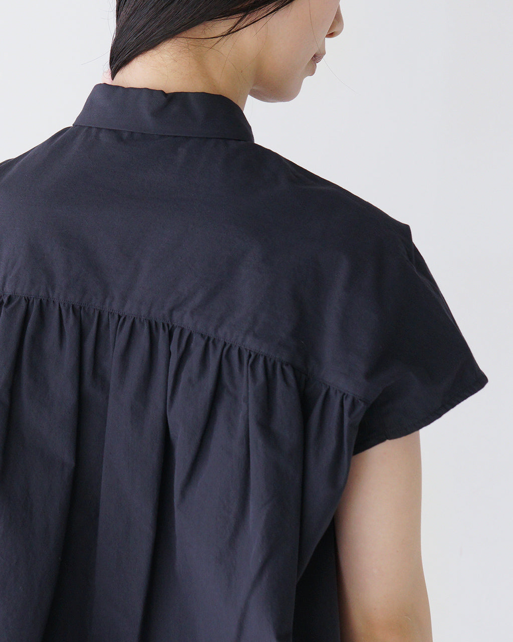 【SALE!30%OFF】フレンチスリーブシャツ TENDER-W バックギャザー ブラウス 日本製