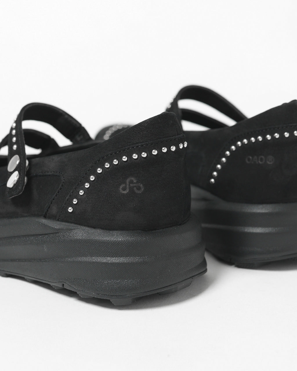 LES ARCS PUMPS