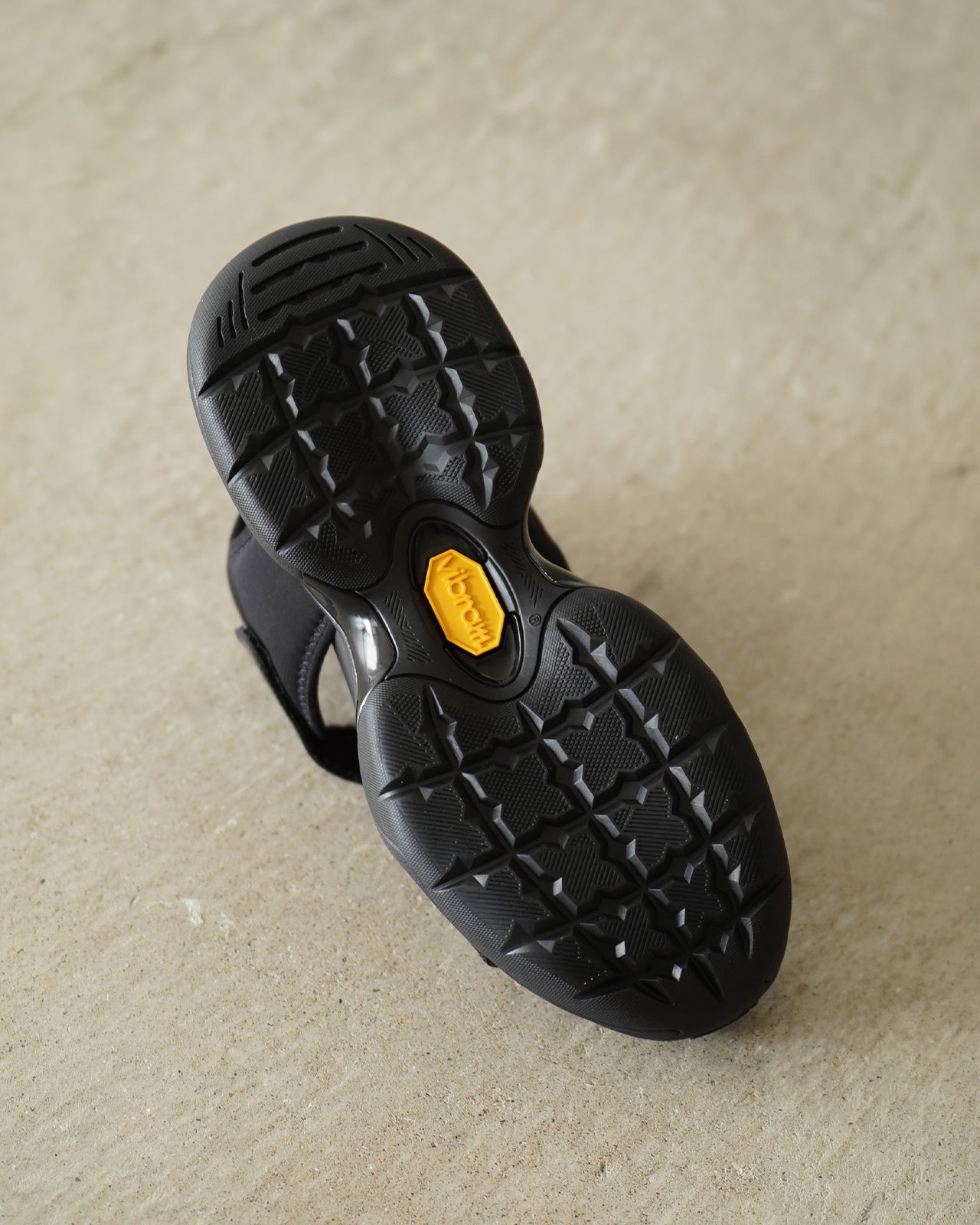 MONOLITH 26B-1A16AR2