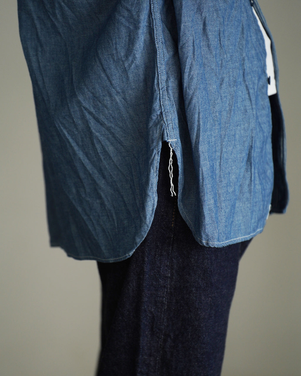 RELAX FIT CHAMBRAY WORK SHIRT 01-8270-84