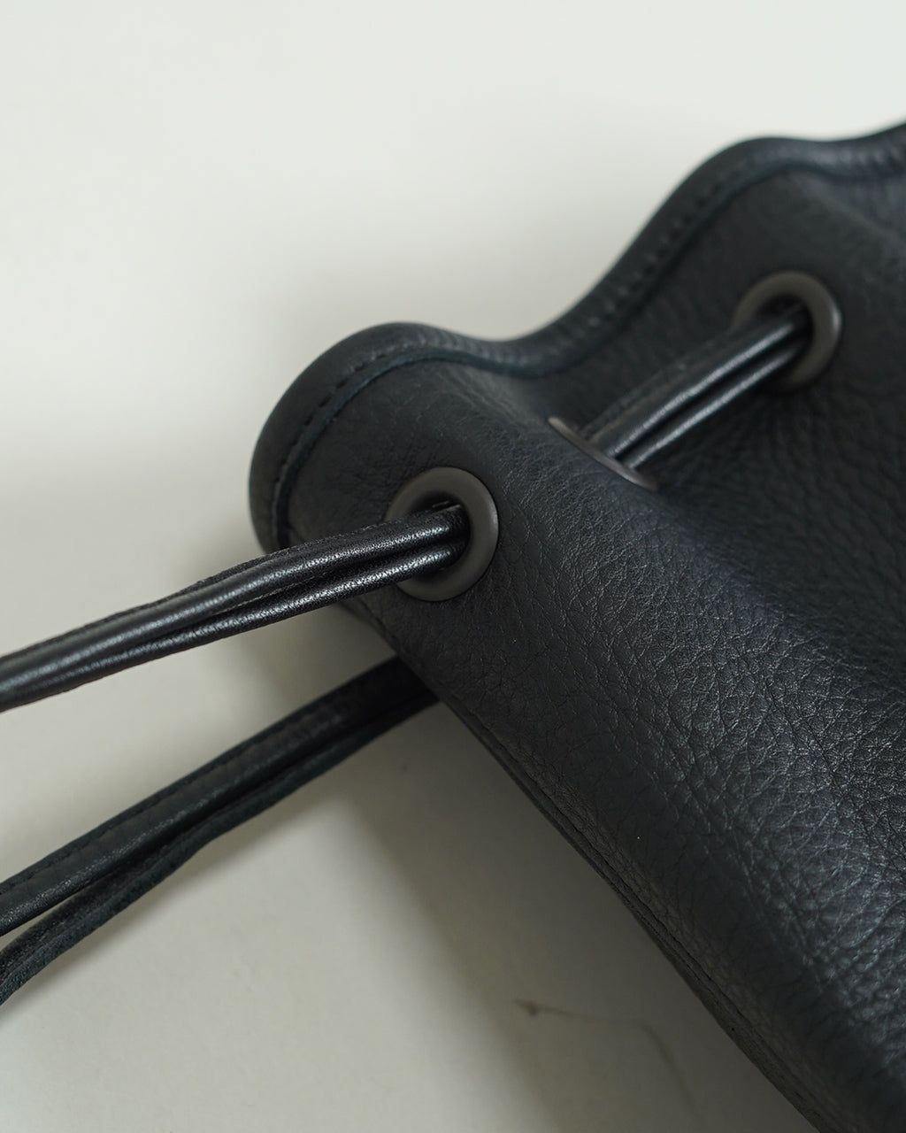 LEATHER CINCH POUCH CRAFTED IN JAPAN 03-035-L61