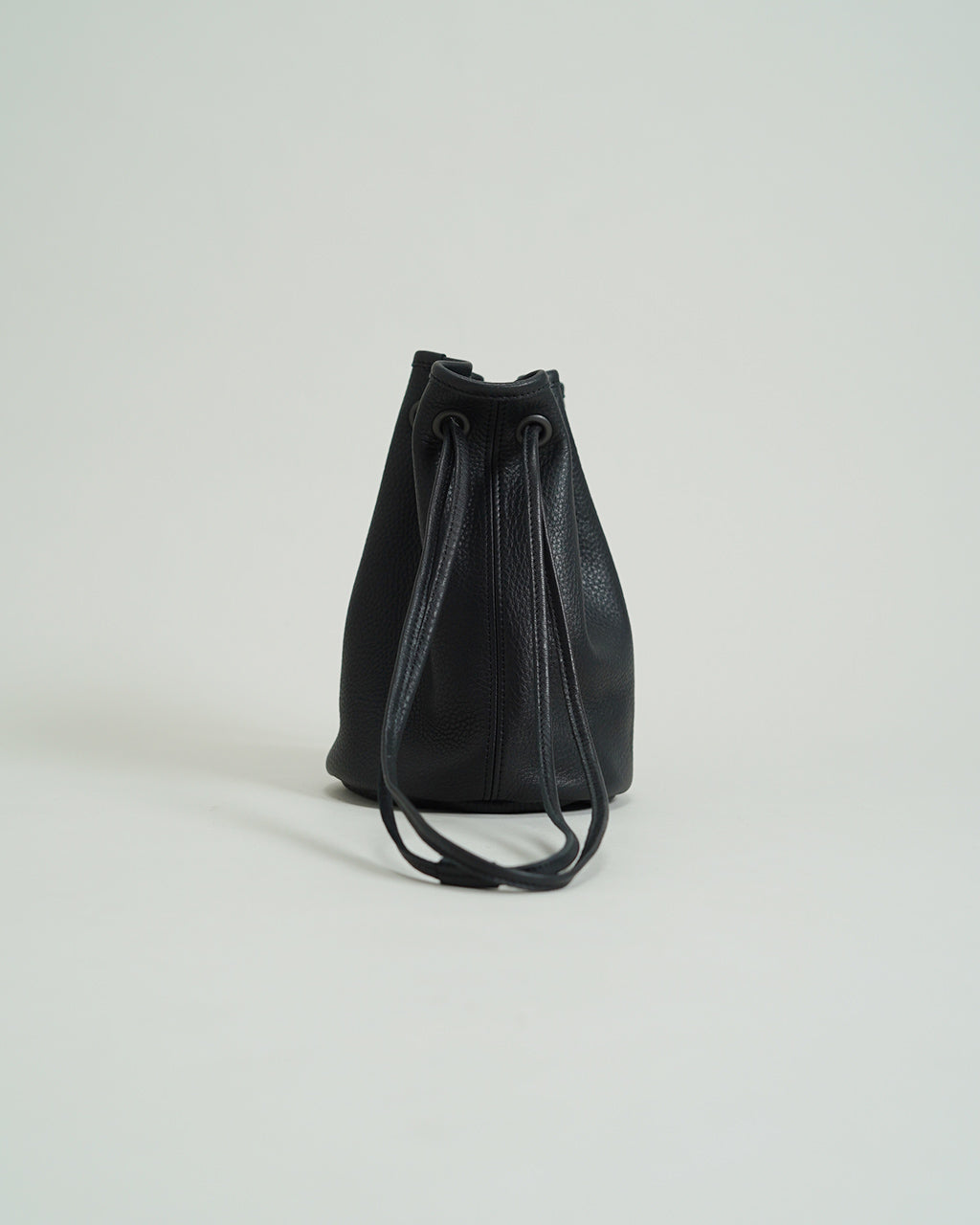LEATHER CINCH POUCH CRAFTED IN JAPAN 03-035-L61