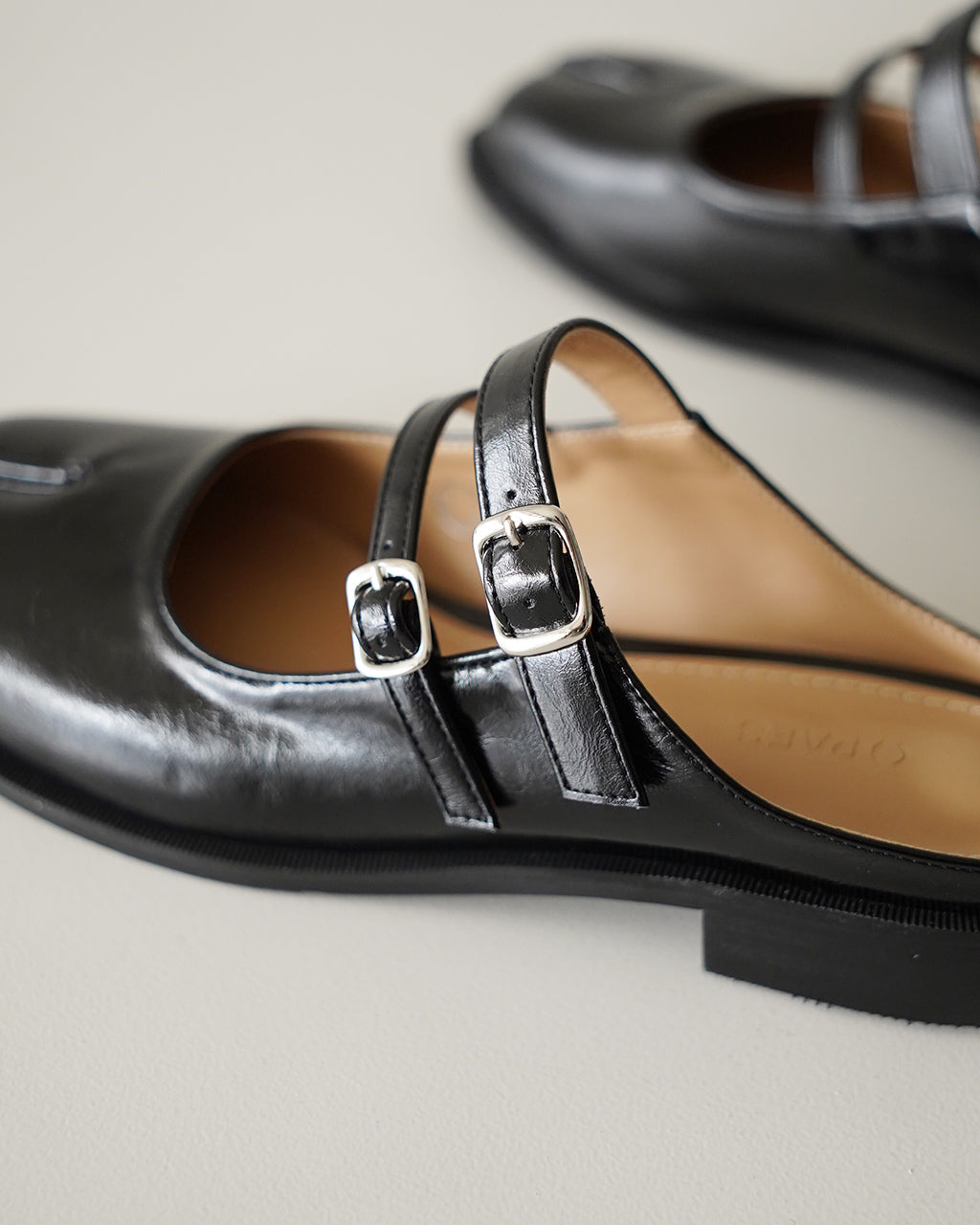 PAES ペイズ Double Buckle Mule ダブル バックル ミュール ストラップ | Crouka(クローカ)