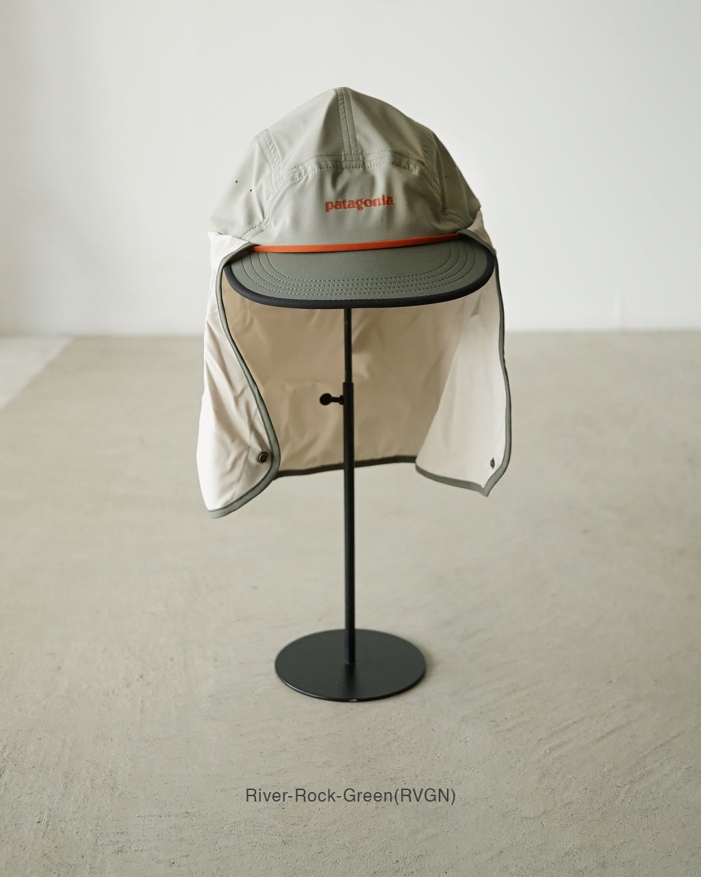 Caped Merganzer Hat 33570