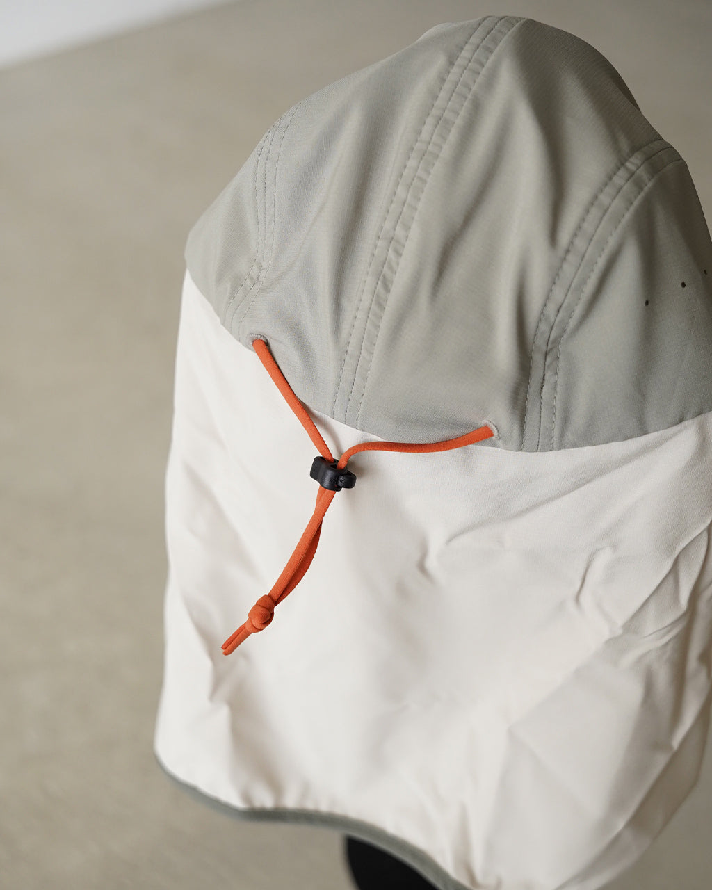 Caped Merganzer Hat 33570