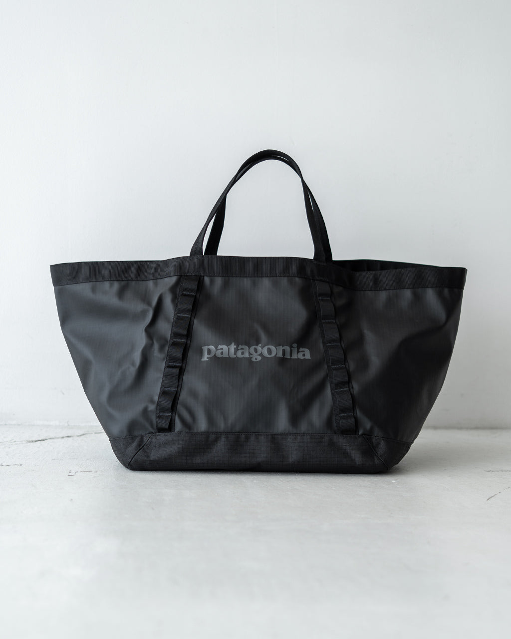 patagonia 61L Black Hole Gear Tote 49276