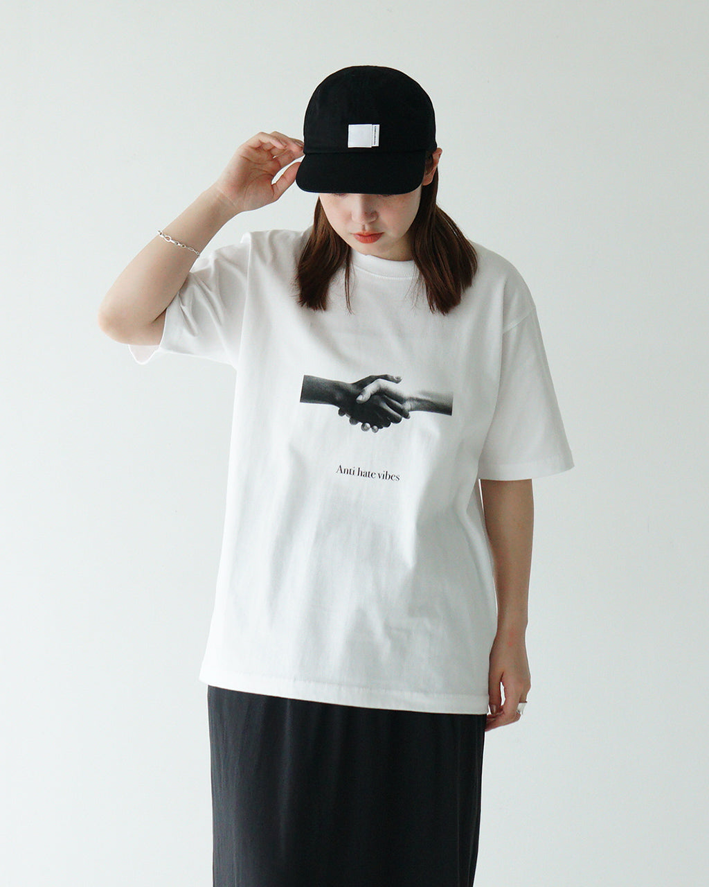 【アウトレット!30%OFF】 グラフィック 半袖 Tシャツ ANTI HATE VIBES T-Shirt プレミアムコットン AHVTS-0577