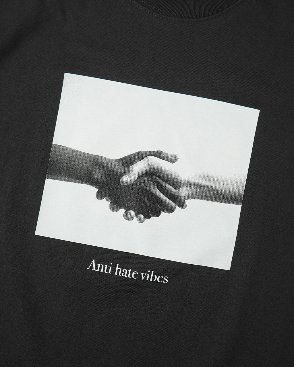 POET MEETS DUBWISE ポエトミーツダブワイズ グラフィック 半袖 Tシャツ ANTI HATE VIBES T-Shirt プレミアムコットン AHVTS-0577