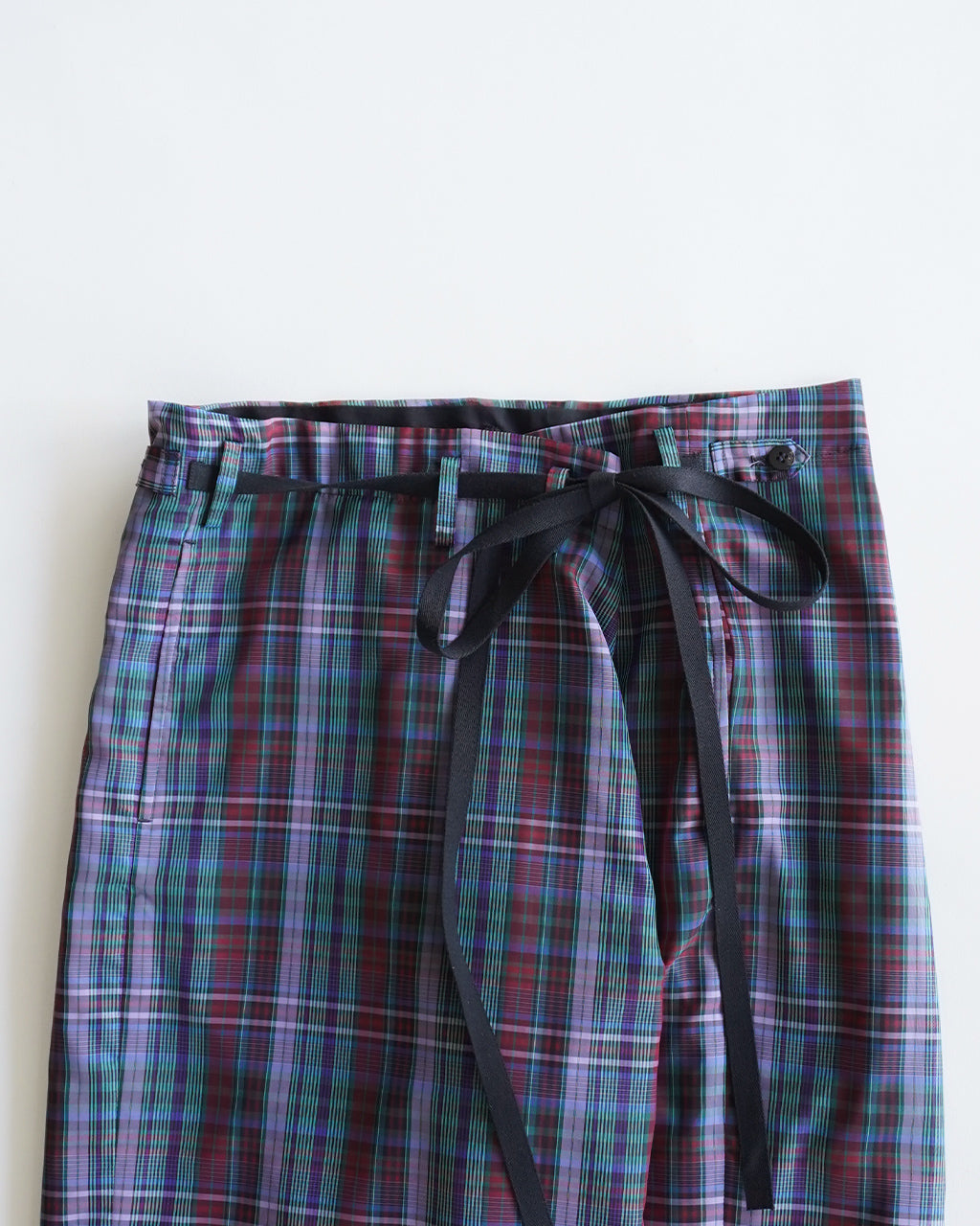 Semi-sheer yarn-dyed check tuck pants PO1S008