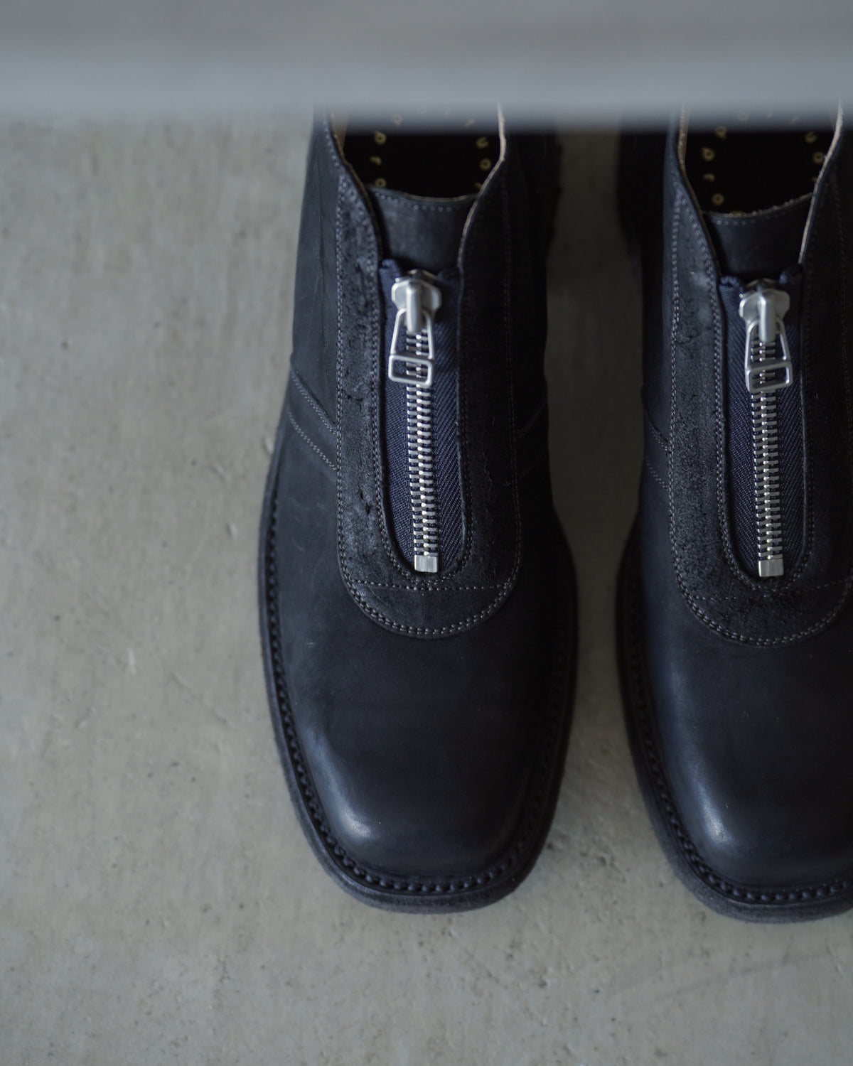 Box Toe Center Zip - Horse Nuback