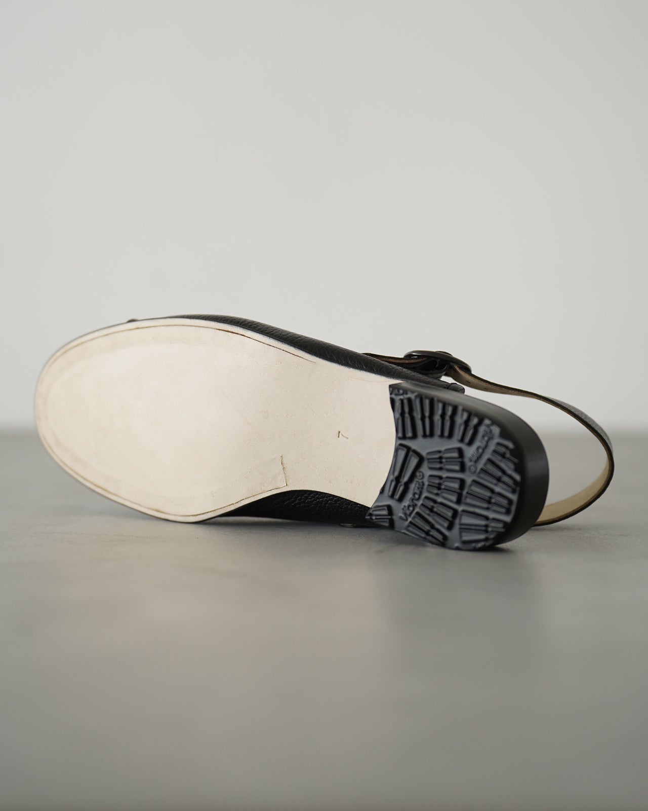 Post Production FACE Sandals レザーサンダル シボレザー|Crouka(クローカ)