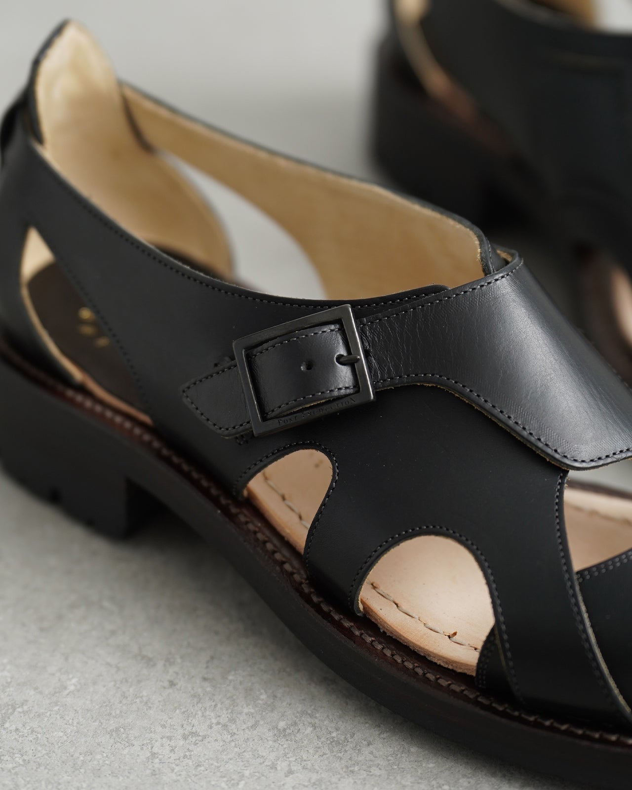 Hunt-Sandals