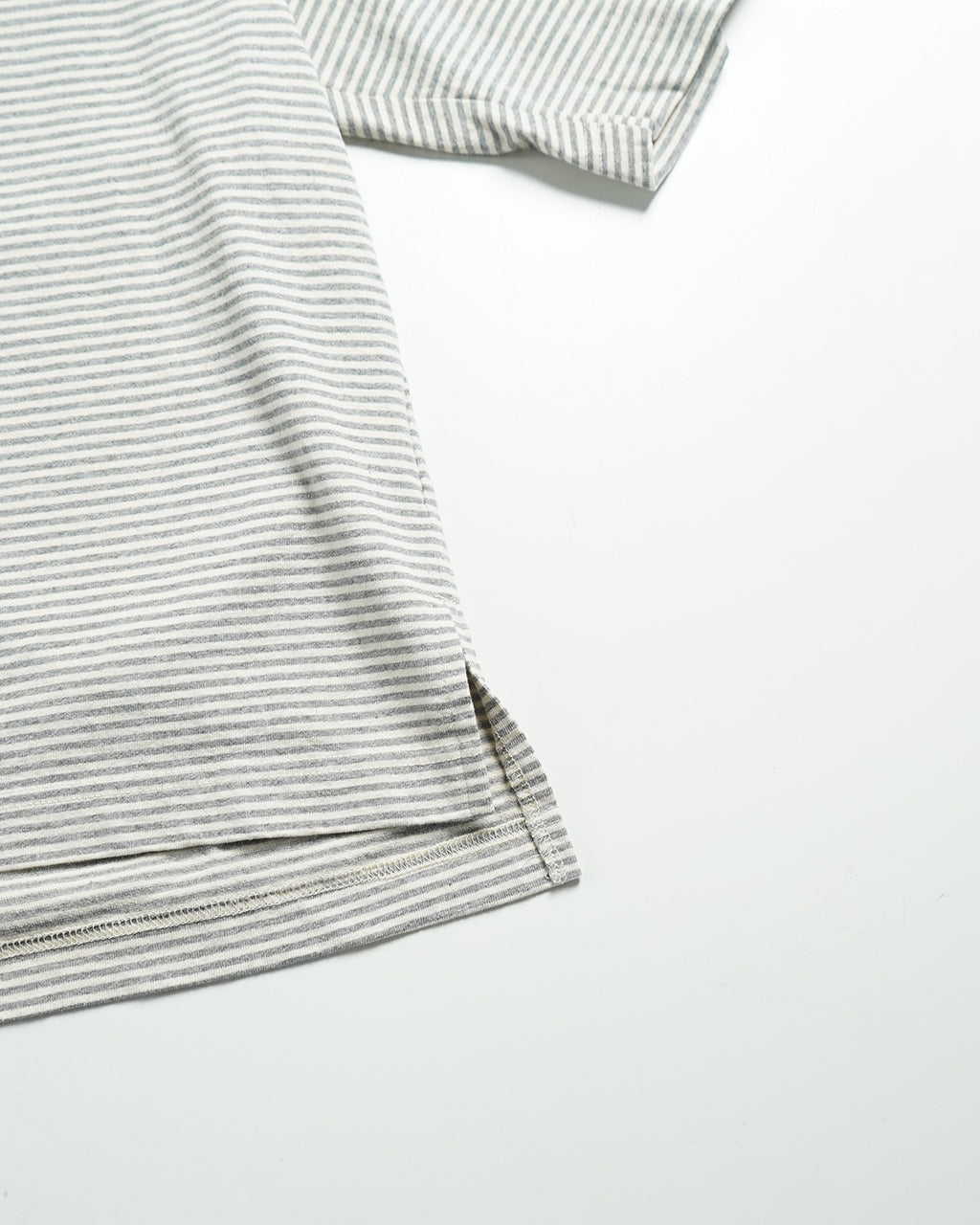 prit プリット 半袖 Tシャツ 14/1空紡度詰天竺ミジンボーダー 5分袖 ハイネック プルオーバー カットソー 日本製 モックネック P91549