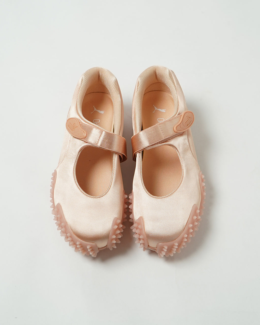 【SALE!20%OFF】MOSTRO FEY SATIN スニーカー モストロ フェイ サテン 1999年代 ロゴ 軽量 シューズ 靴 401063
