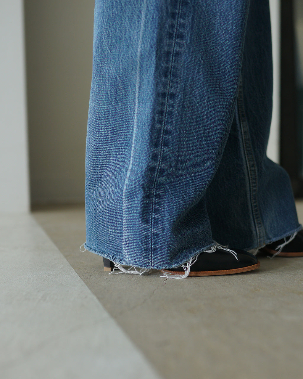 QUIITO W WAIST DENIM PANTS Q25A-T018