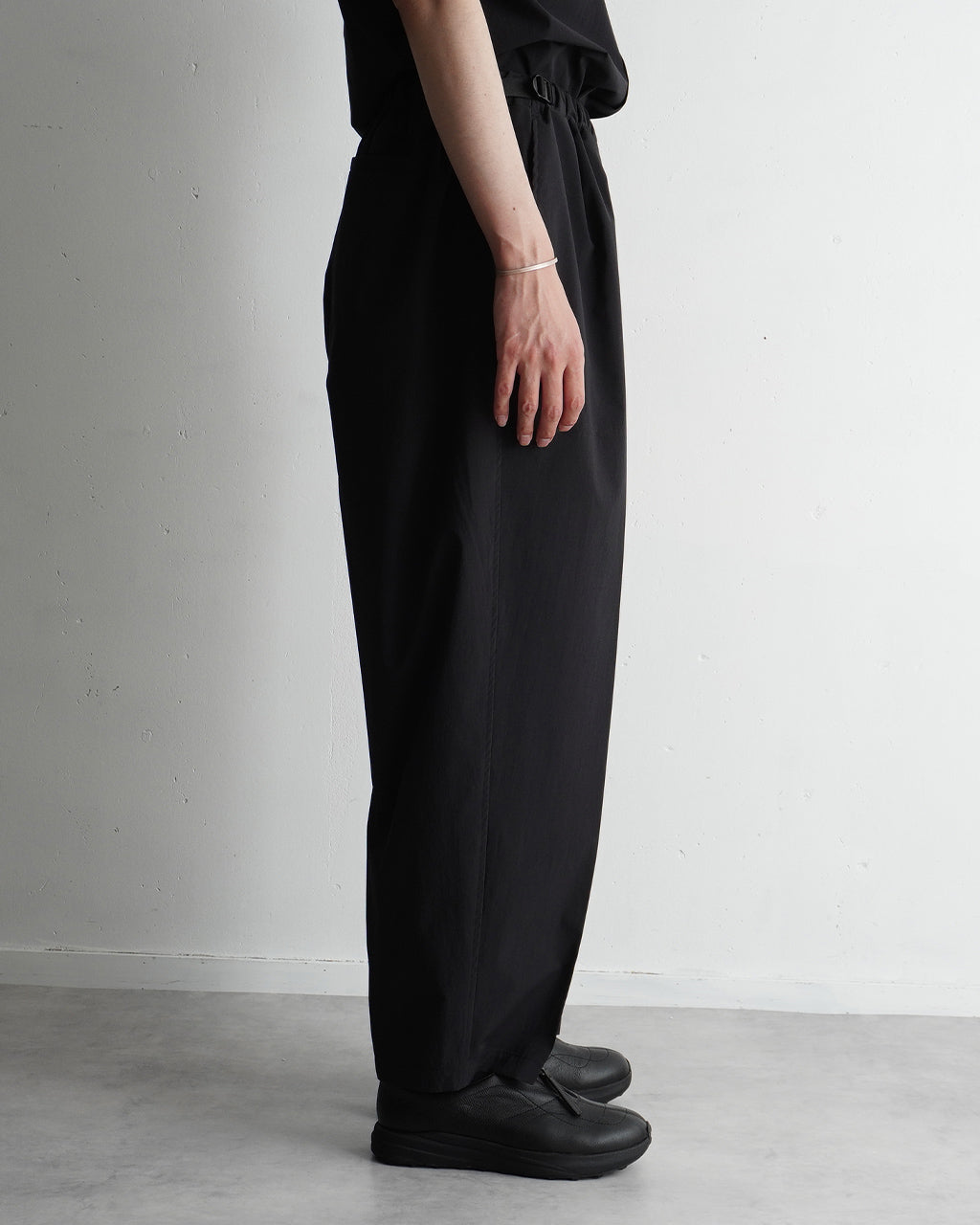 別注 37.5 テクノロジー サイドベルト ドウギパンツ イージーパンツ イージートラウザー 37.5 TECHNOLOGY SIDE BELTED DOUGI PANTS RM251-044