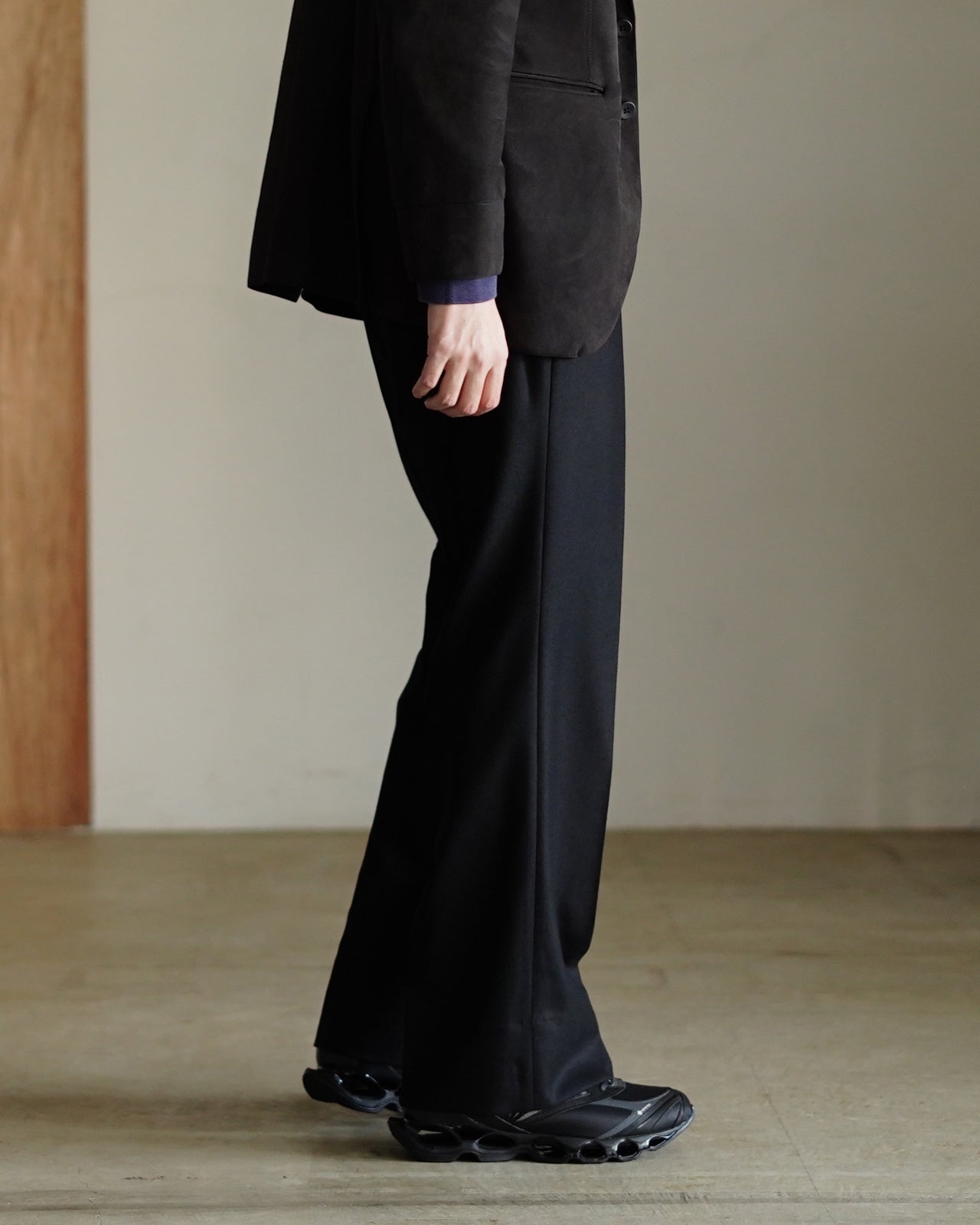 SEMI FLARED TROUSERS RM252-039