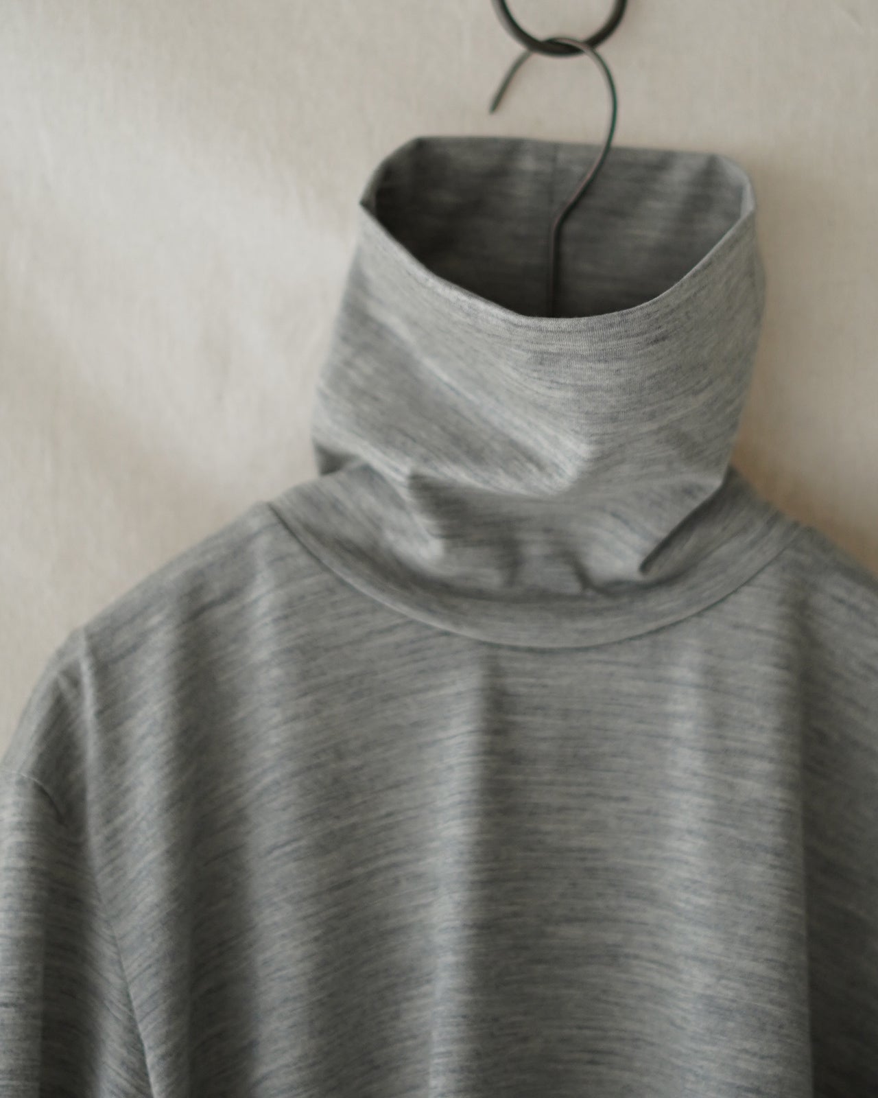 WASHABLE-WOOL HIGH NECK SHIRT RM252-043