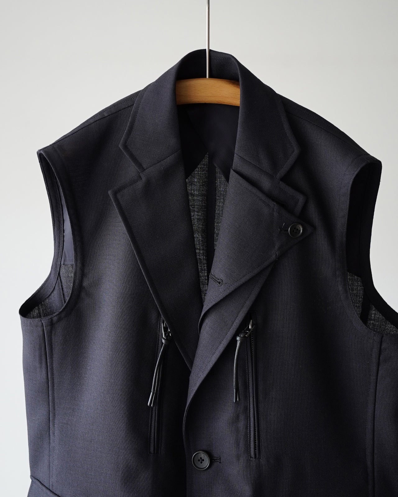 TRAVERSE VEST RM261-009