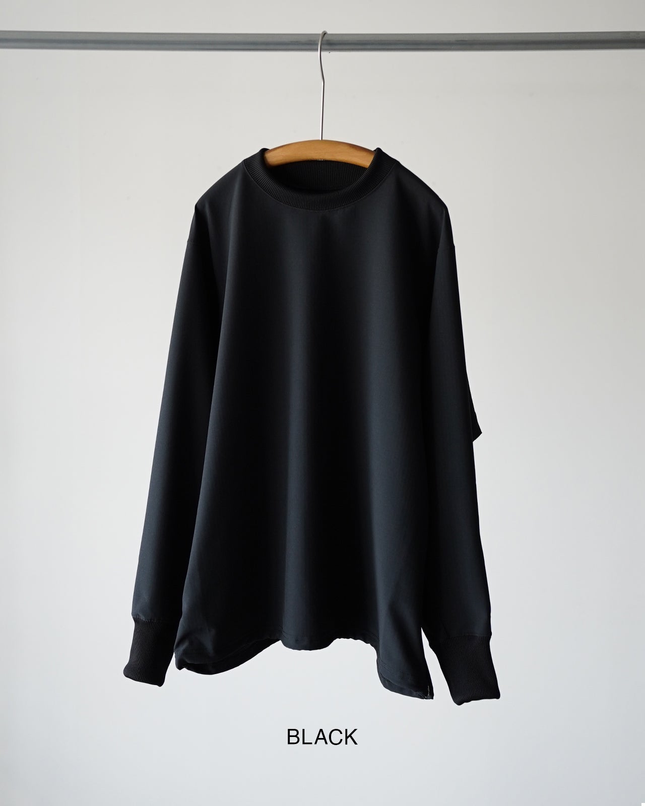 VOYAGER PULLOVER RM261-020