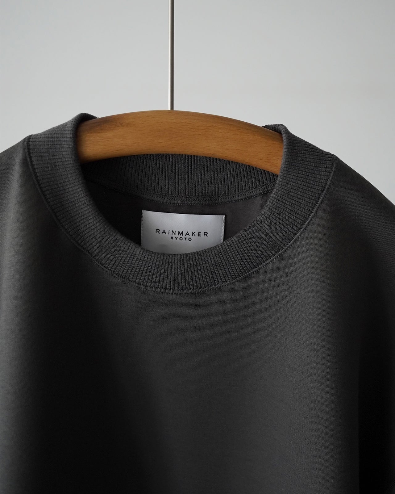 HIGH BACK COLLAR TEE RM261-044