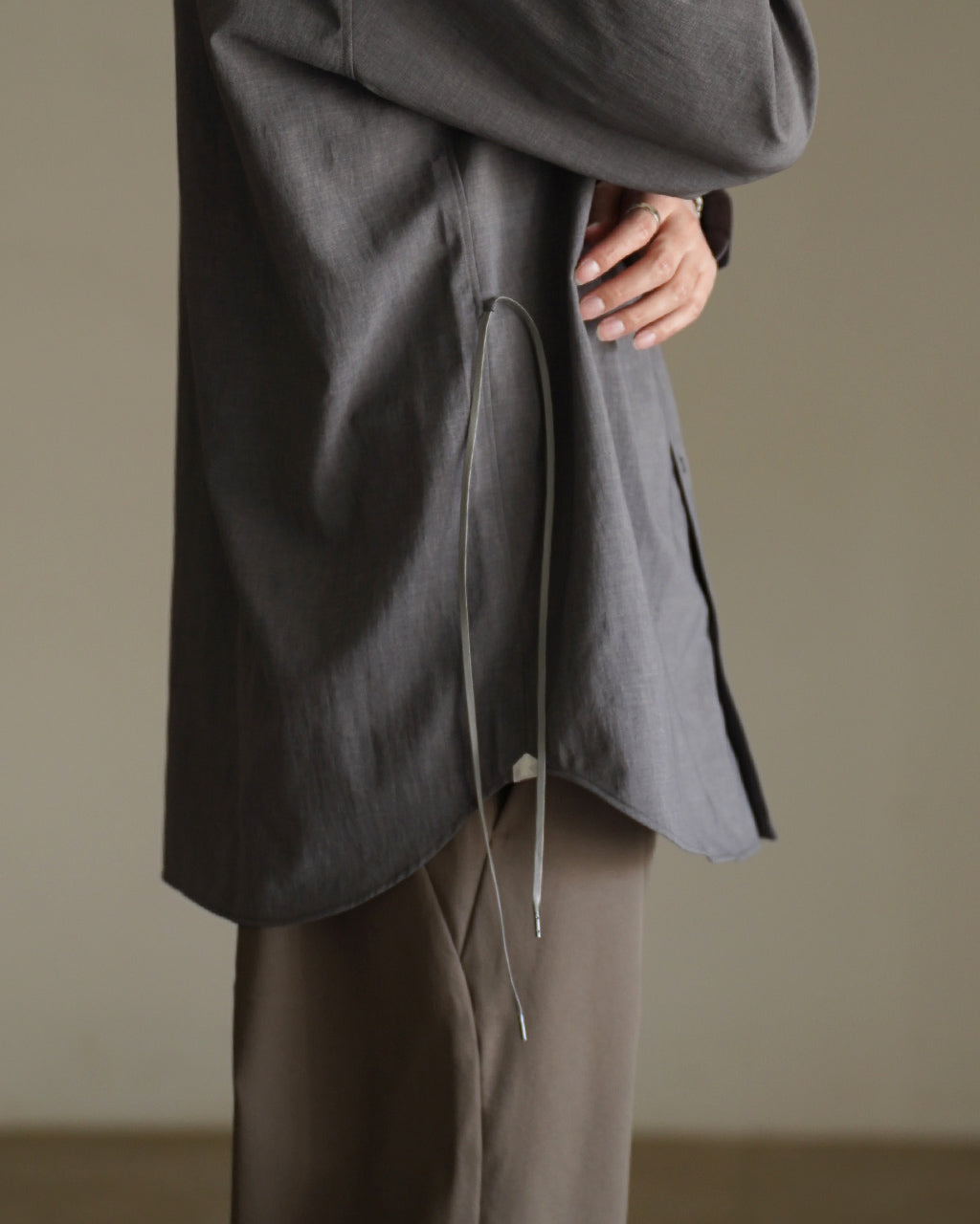 KNOTBAND SHIRT RM261-037