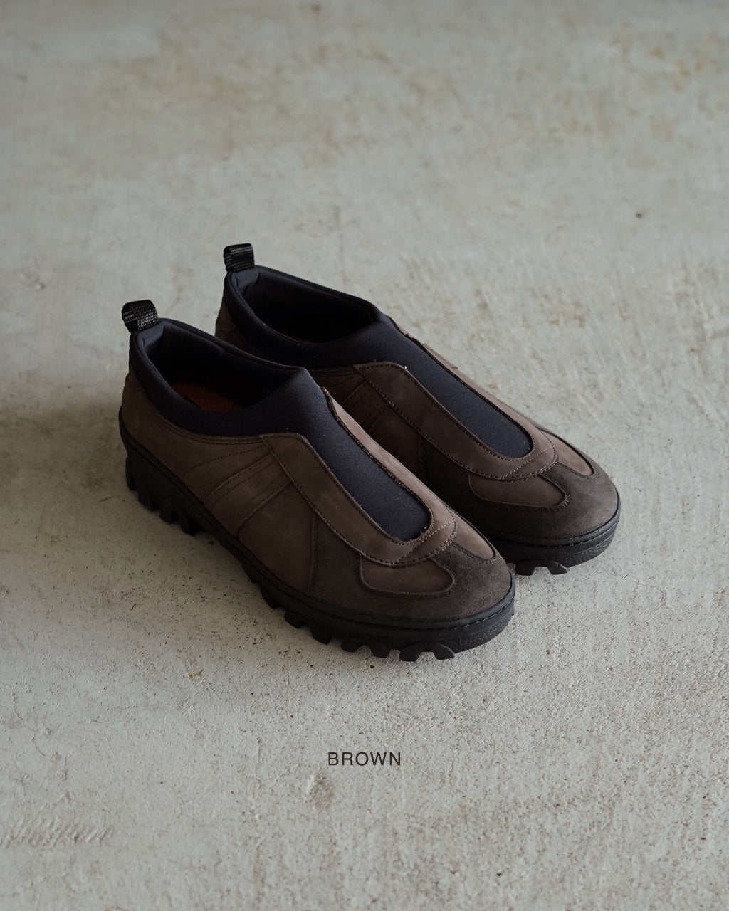 GERMAN MILITARY TRAINER 1728NS