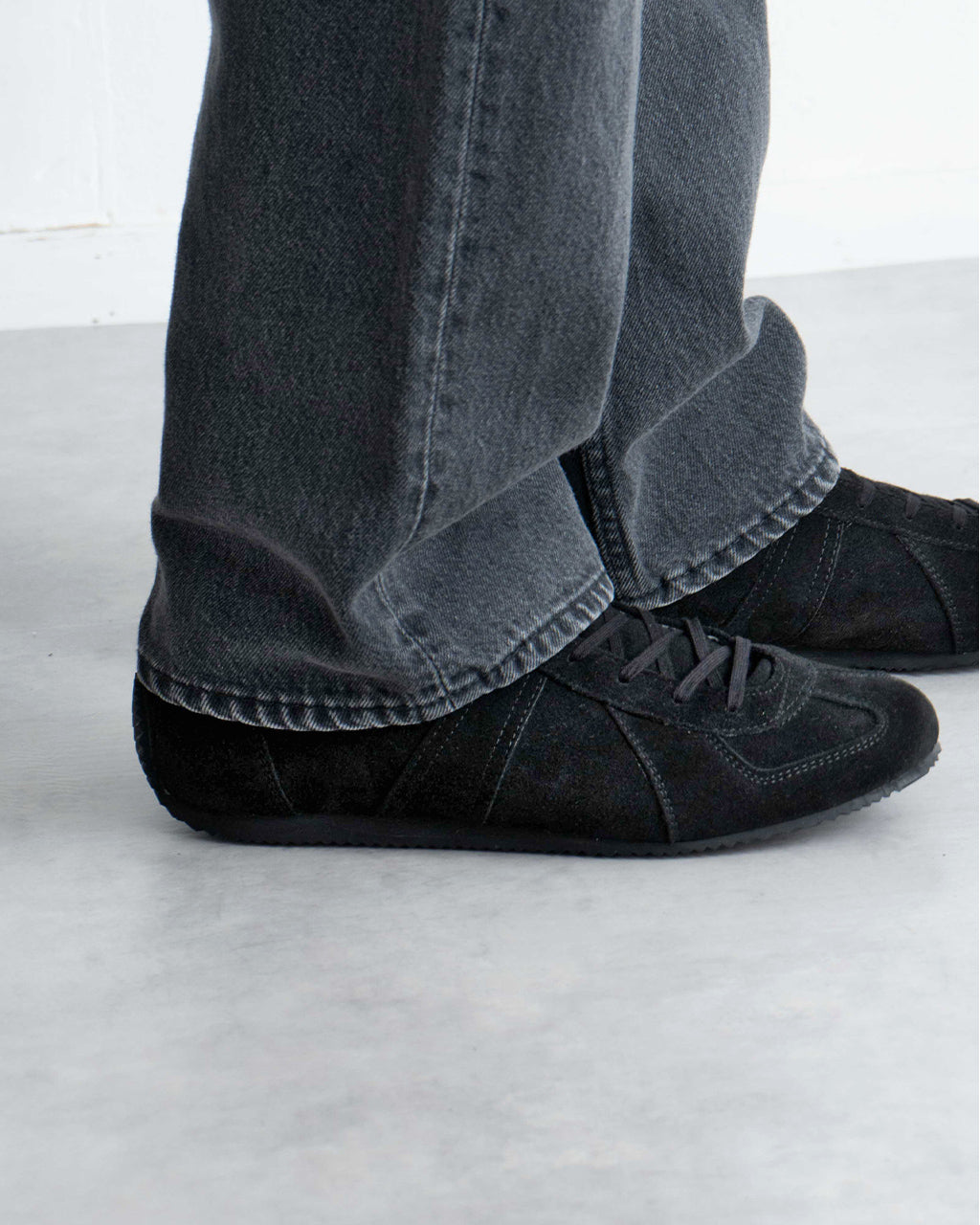 |coupon||outlet|GERMAN MILITARY TRAINER 1749S