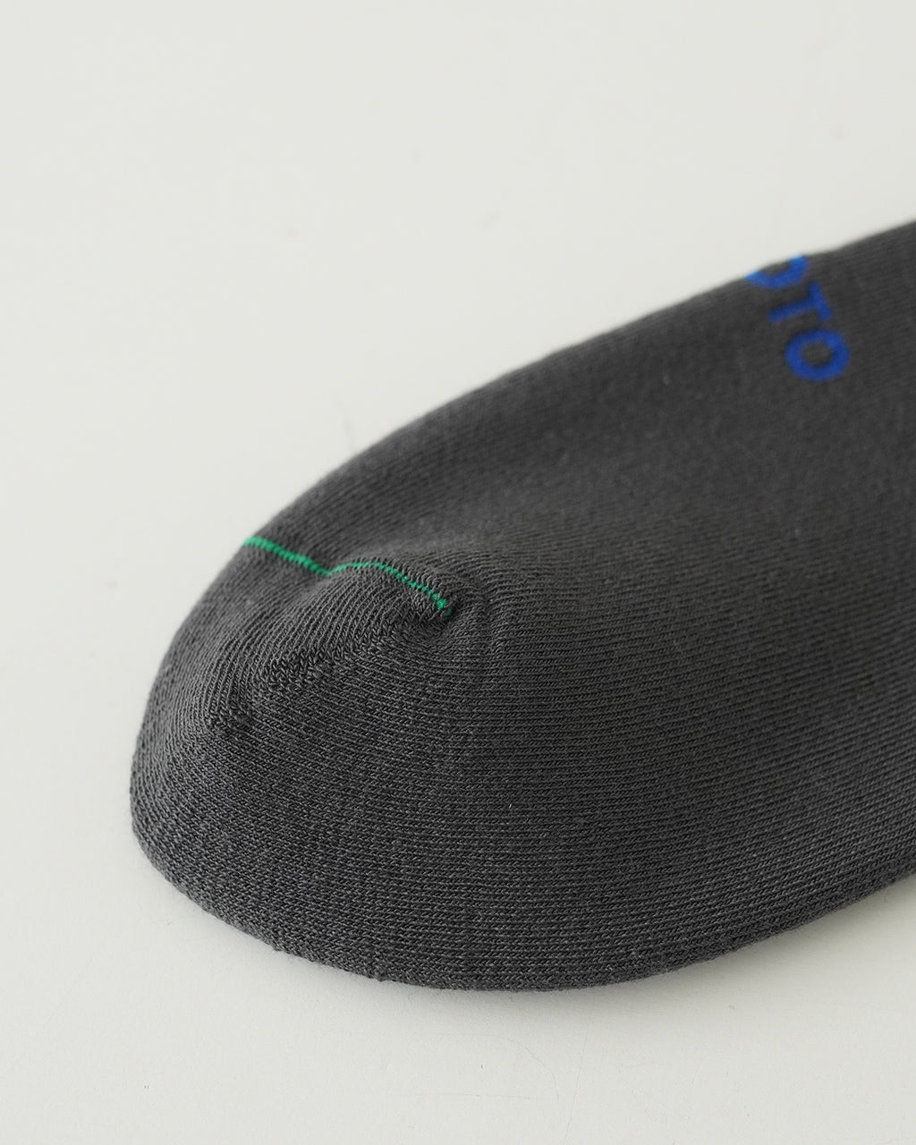 FINE PILE STRIPED CREW SOCKS R1547