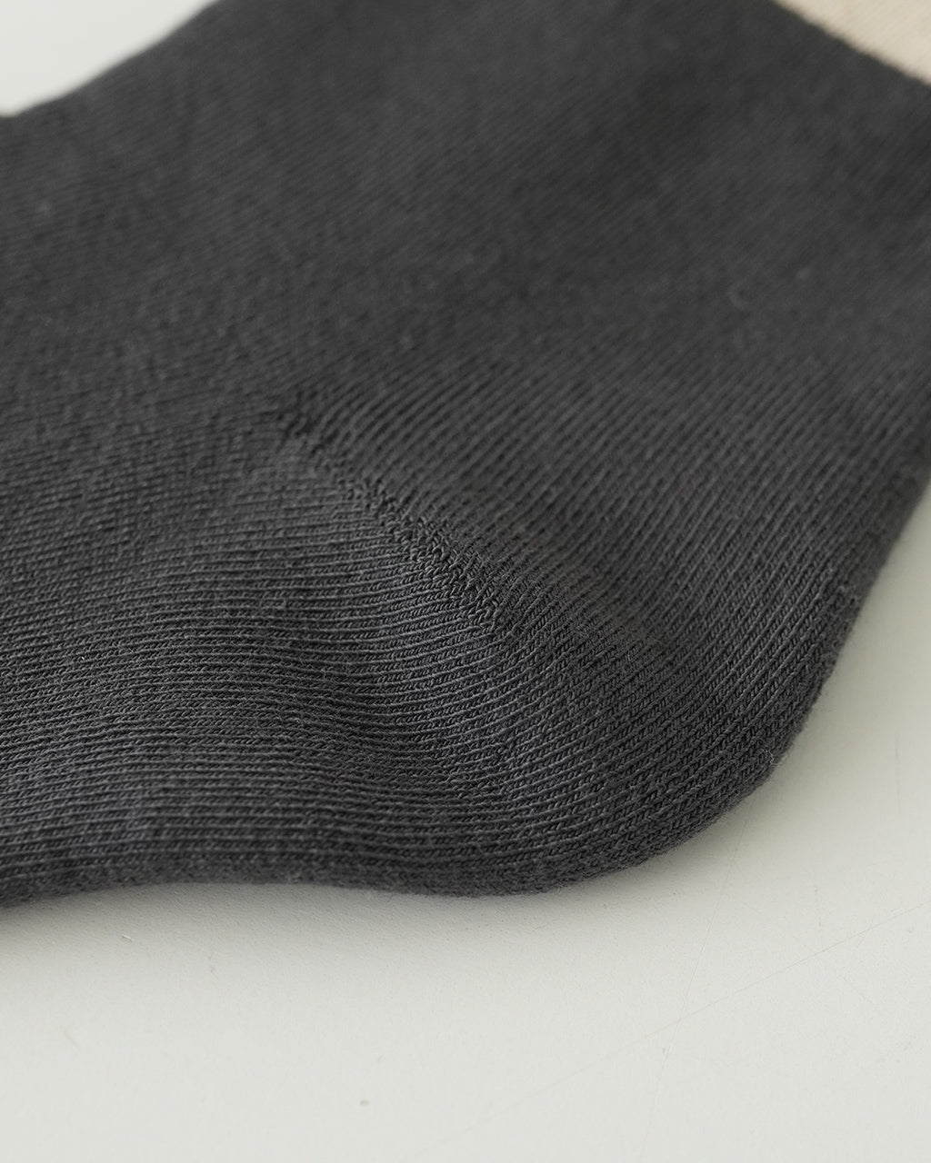 FINE PILE STRIPED CREW SOCKS R1547