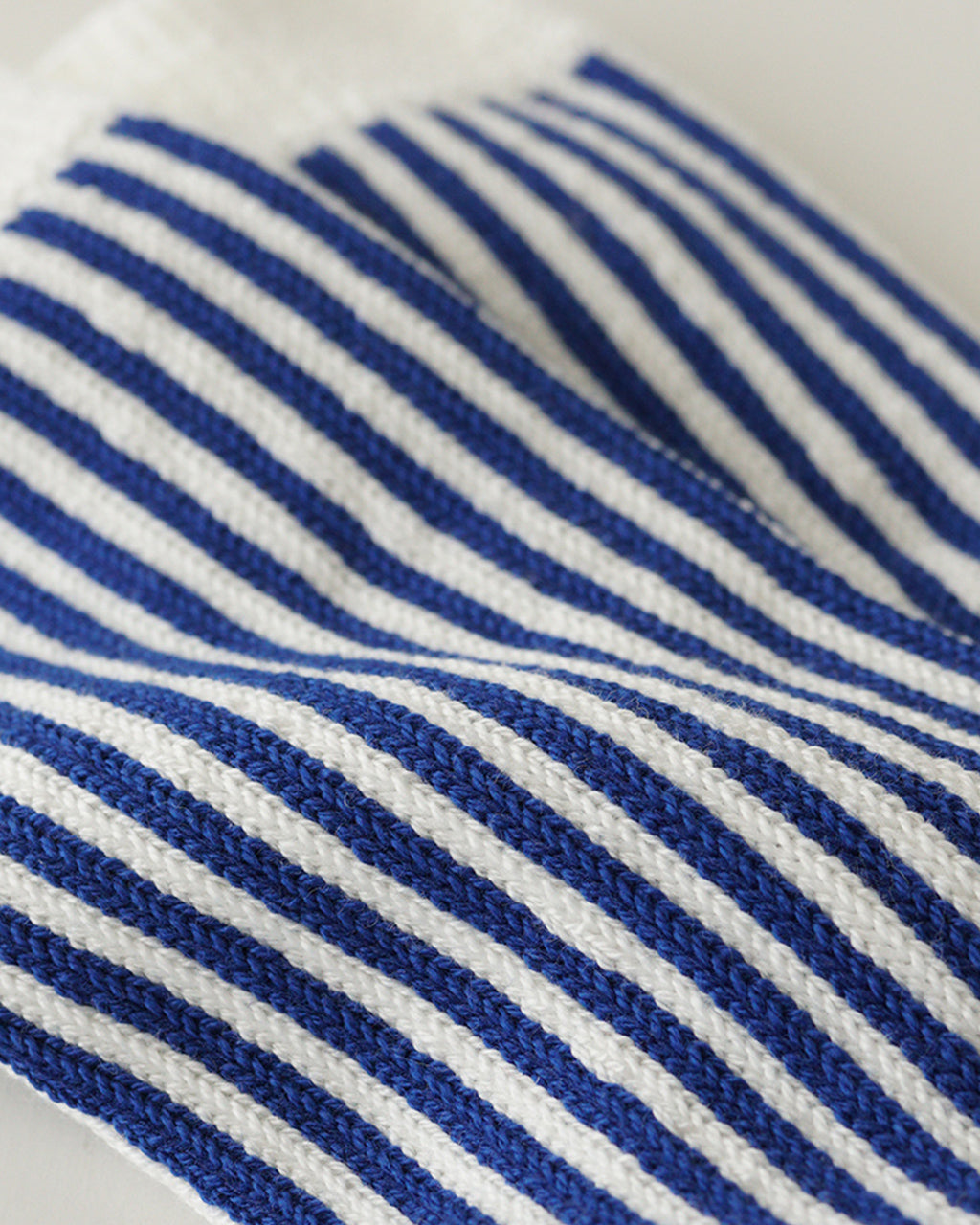 VERTICAL STRIPE SOCKS R1586