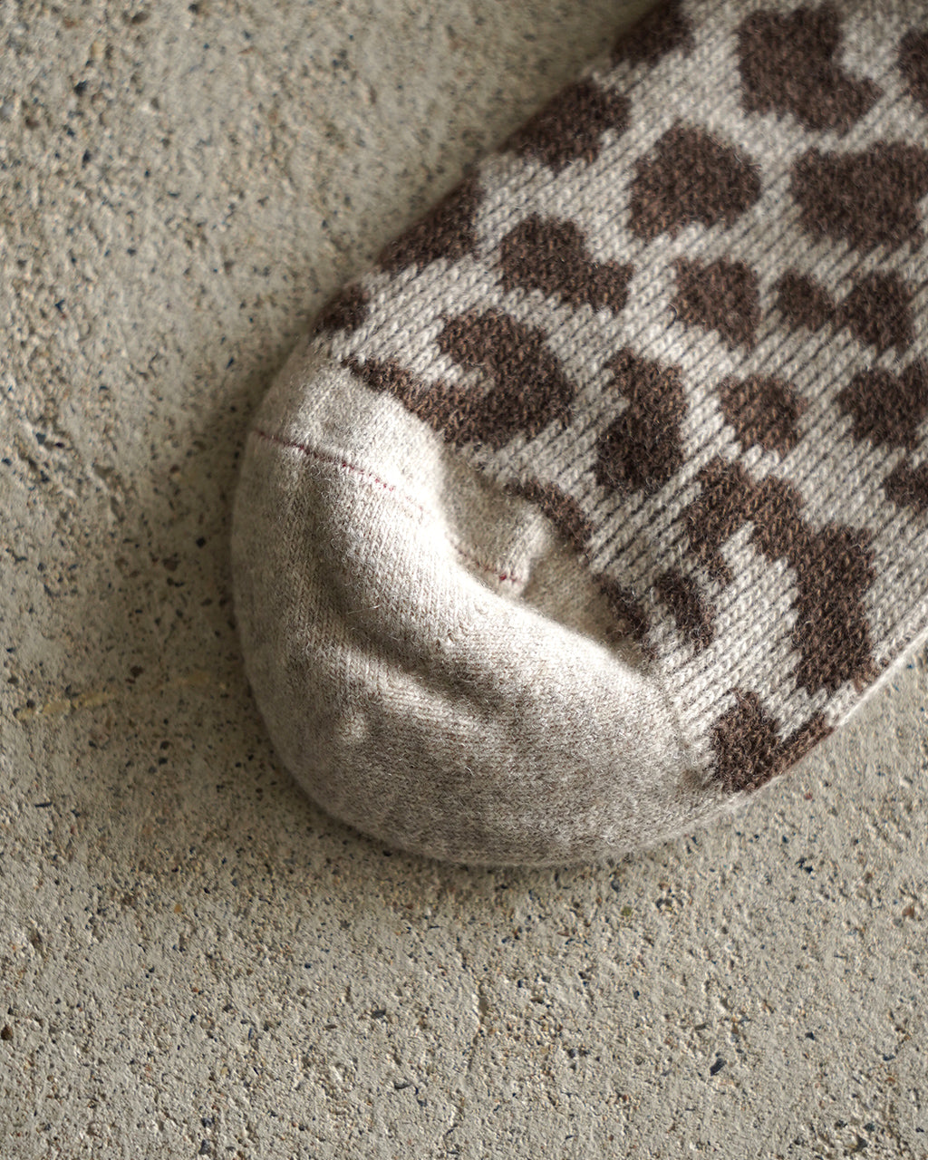 LEOPARD PATTERN MERINO SOCKS R1627