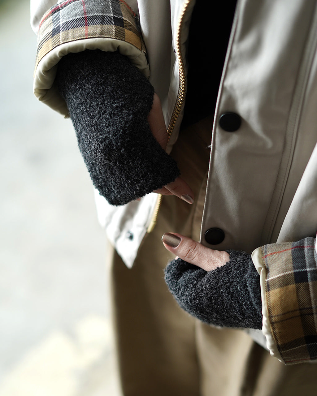 SEAMLESS HAND WARMER ”WOOL FLEECE” R5100