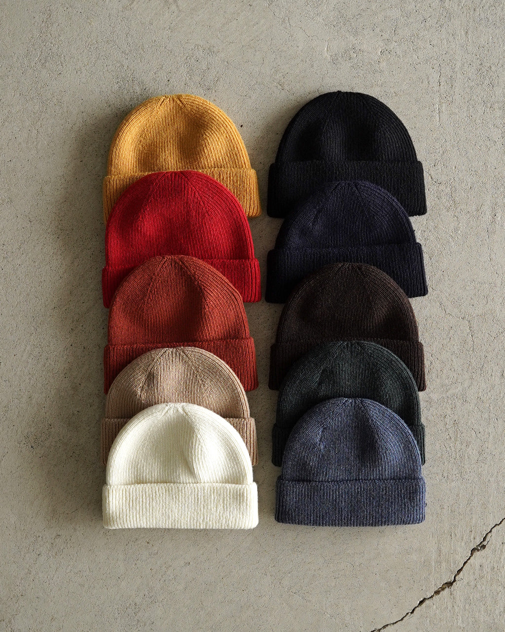 WASHABLE MERINO SEAMLESS BEANIE R5140