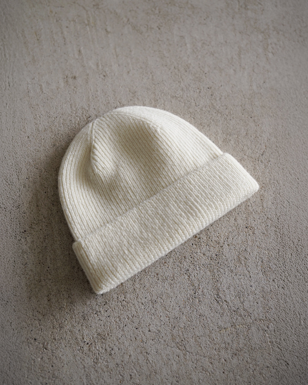 WASHABLE MERINO SEAMLESS BEANIE R5140