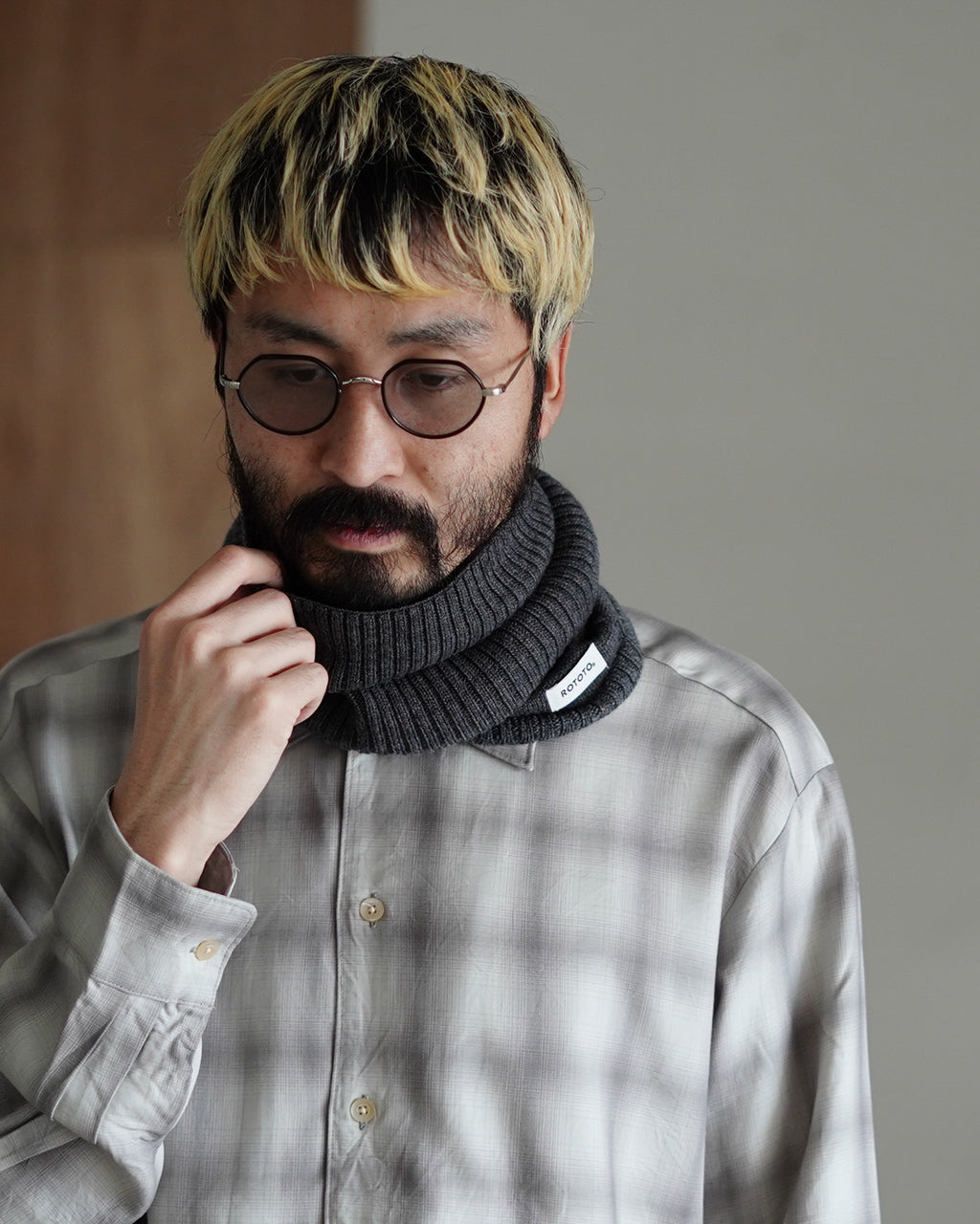 EXTRA FINE MERINO SEAMLESS SNOOD R5158