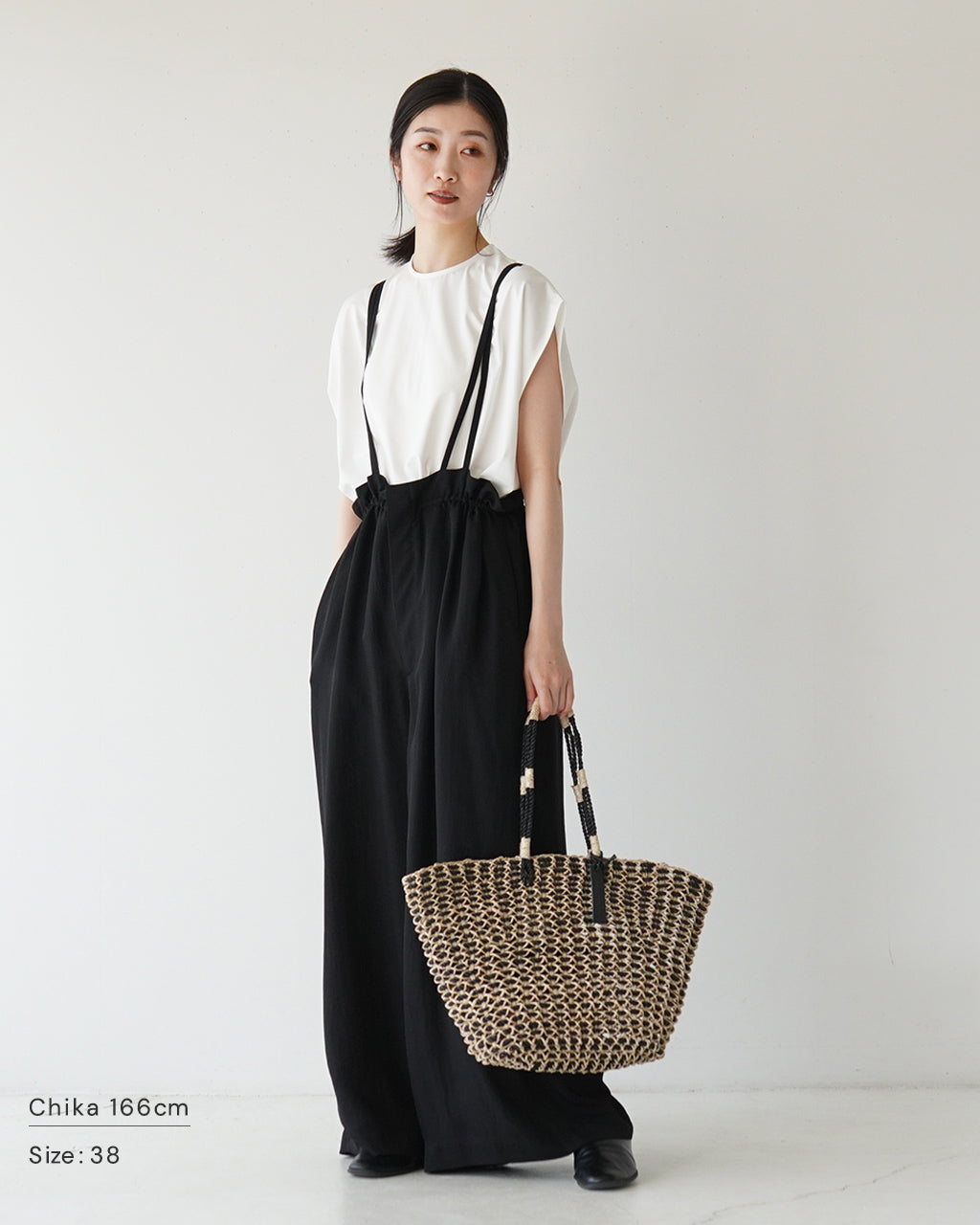 \조득 24시간 한정 포인트 10배/SACRA 사쿠라 아세테이트 브라이트 트일 살로펫트 ACETATE BRIGHT TWILL SALOPETTE 올인원 와이드 팬츠 W스트랩 125112051【무료우송】