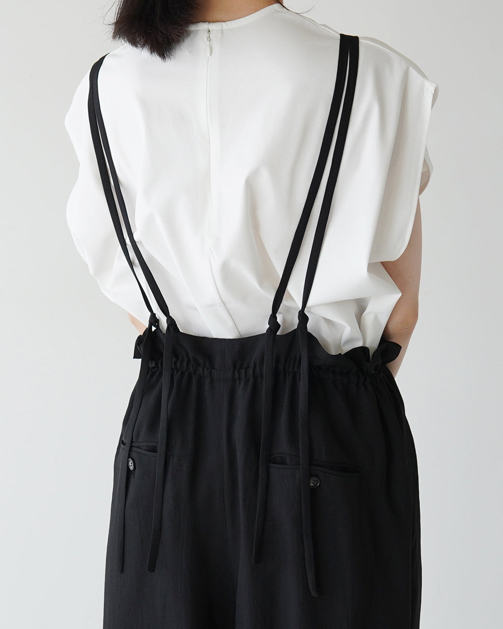 \조득 24시간 한정 포인트 10배/SACRA 사쿠라 아세테이트 브라이트 트일 살로펫트 ACETATE BRIGHT TWILL SALOPETTE 올인원 와이드 팬츠 W스트랩 125112051【무료우송】