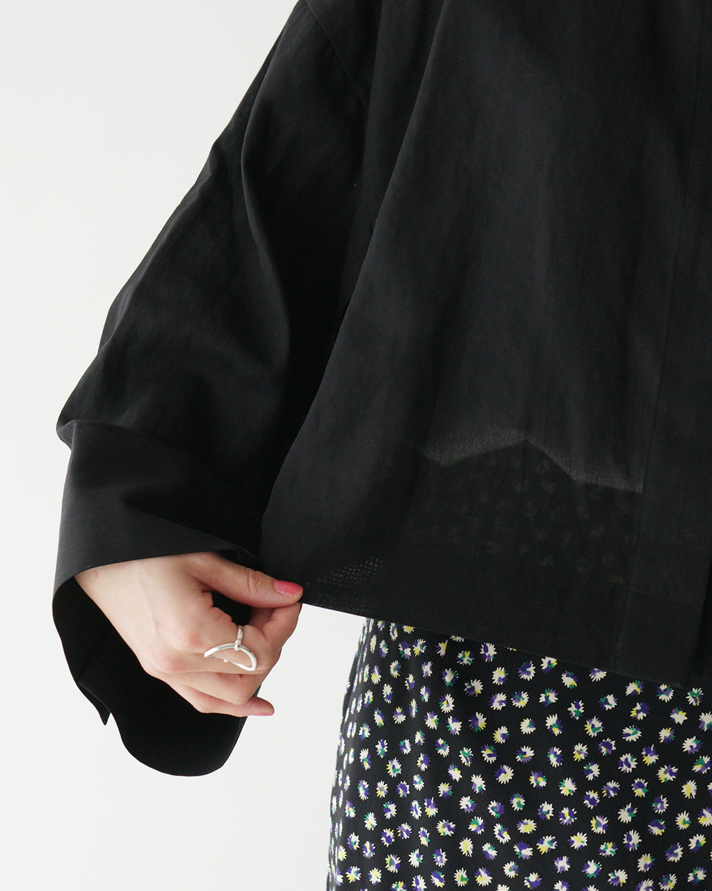 【SALE!30%OFF】サクラ クロップド丈 シャツ SHRINK GABARDINE CROPPED SHIRT シュリンク ギャバジン ワイドスリーブ 125117071