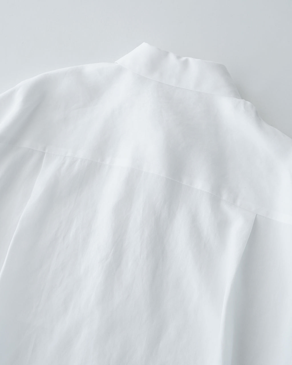 【SALE!30%OFF】サクラ クロップド丈 シャツ SHRINK GABARDINE CROPPED SHIRT シュリンク ギャバジン ワイドスリーブ 125117071