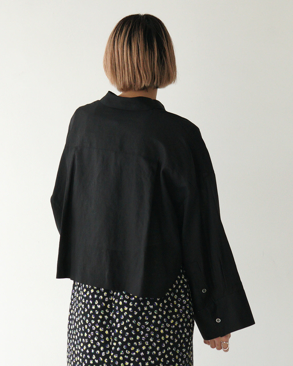 【SALE!30%OFF】サクラ クロップド丈 シャツ SHRINK GABARDINE CROPPED SHIRT シュリンク ギャバジン ワイドスリーブ 125117071