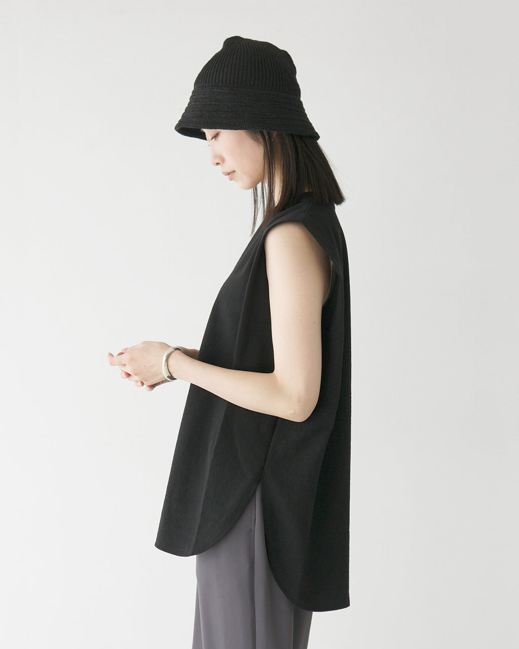 【SALE!30%OFF】ノースリーブ Tシャツ VINTAGE H.GRADE COTTON TOP コットン クルーネック スリット ラウンドヘム 125246091 体型カバー ドライタッチ 洗練シルエット