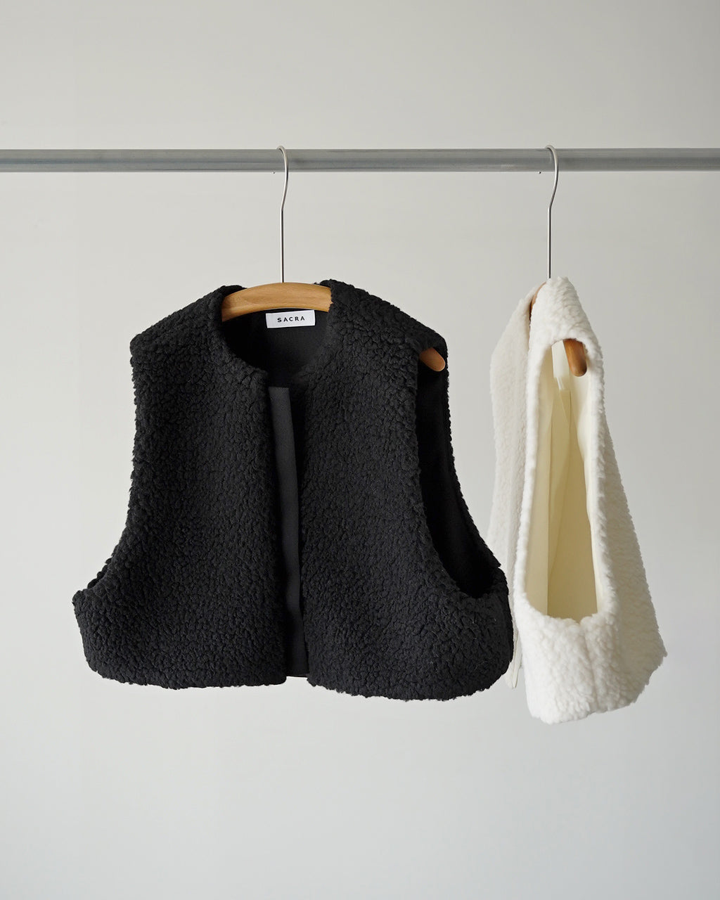 SHEEP BOA SHORT GILET 126507061
