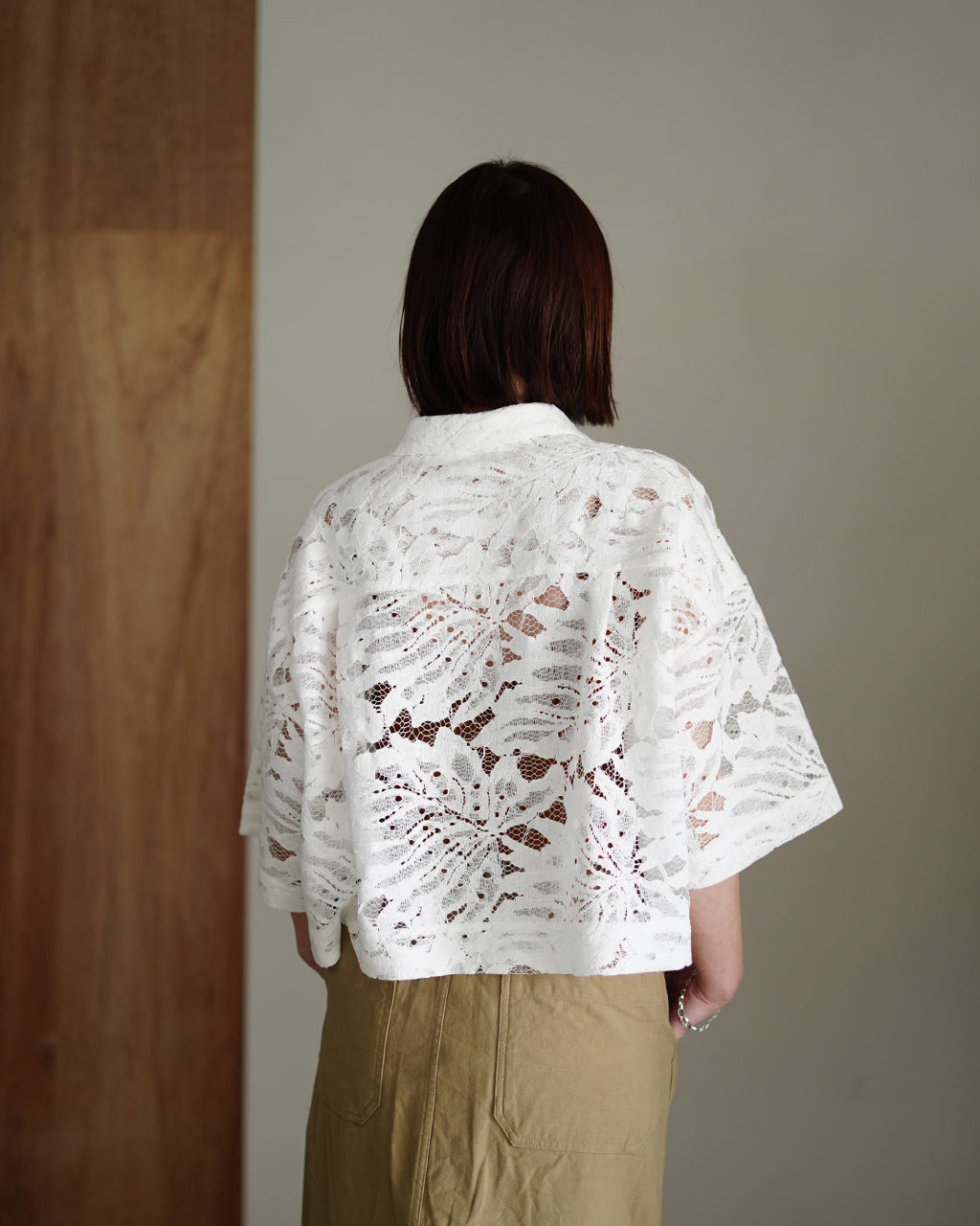 LEAF RASCHEL LACE CROPPED SHIRT 126113071