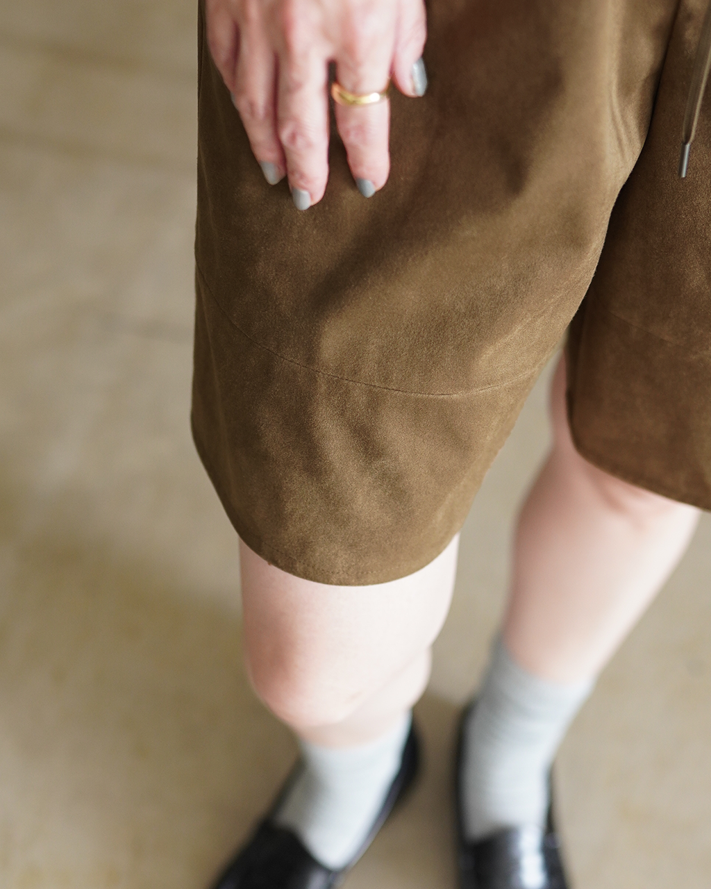 SYNTHETIC SUEDE SHORTS 126520111