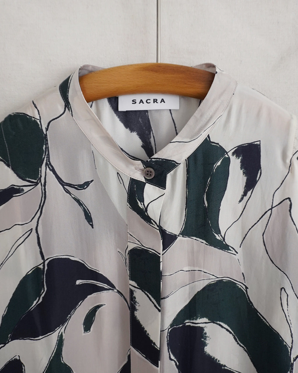 MODERN LEAVES TOP 126213071